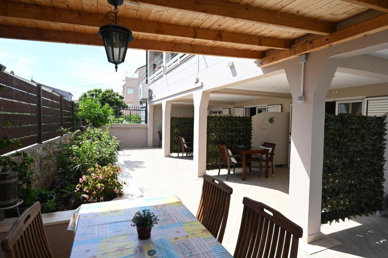 Guest House Kokolo Hvar Town Exterior photo