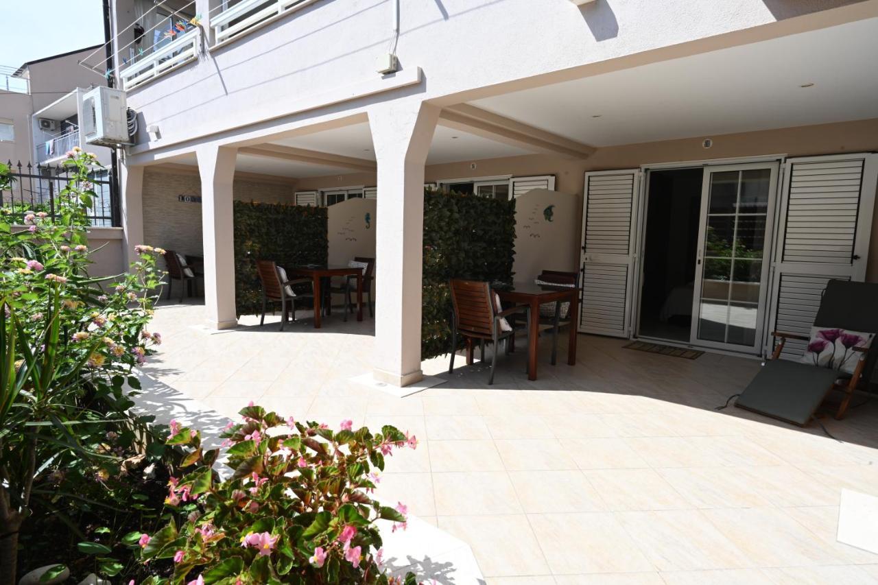 Guest House Kokolo Hvar Town Exterior photo